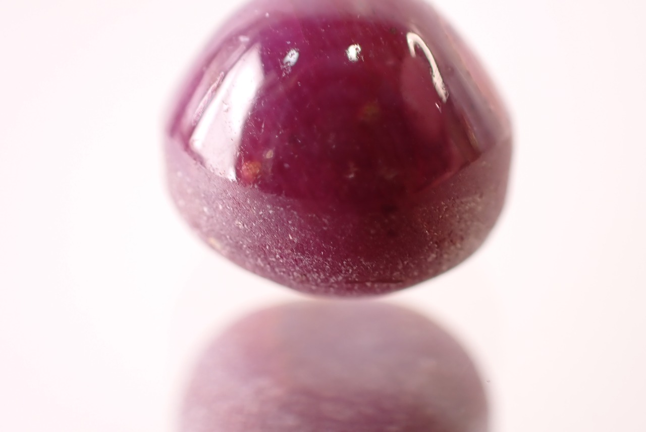 スタールビー(非加熱)　3.81ct　[D11‐429]