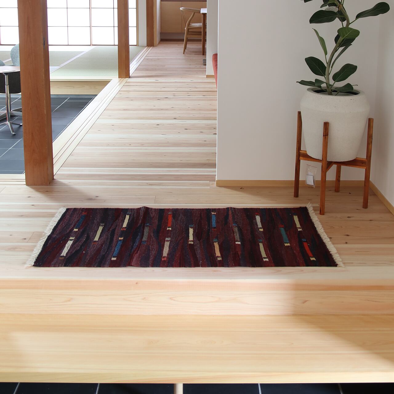 【即納品】ROGOBAKILIM(ロゴバキリム)キリムマット ラグマット アートキリム/ウール100%/No-05130/123cm×63cm/一点もの