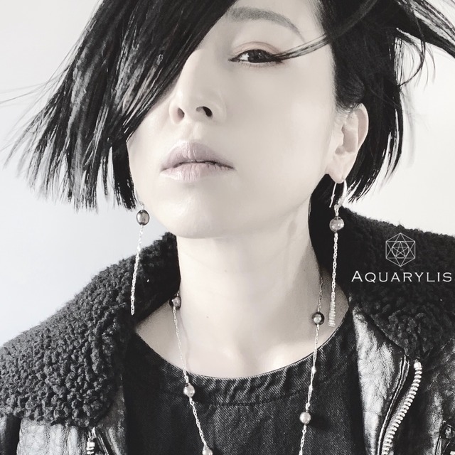 南洋黒蝶真珠のピアス シルバー 虹色 タヒチアンパール ピーコック 黒真珠 普段使い ６月誕生石 ギフト アクアリリスonlinestore