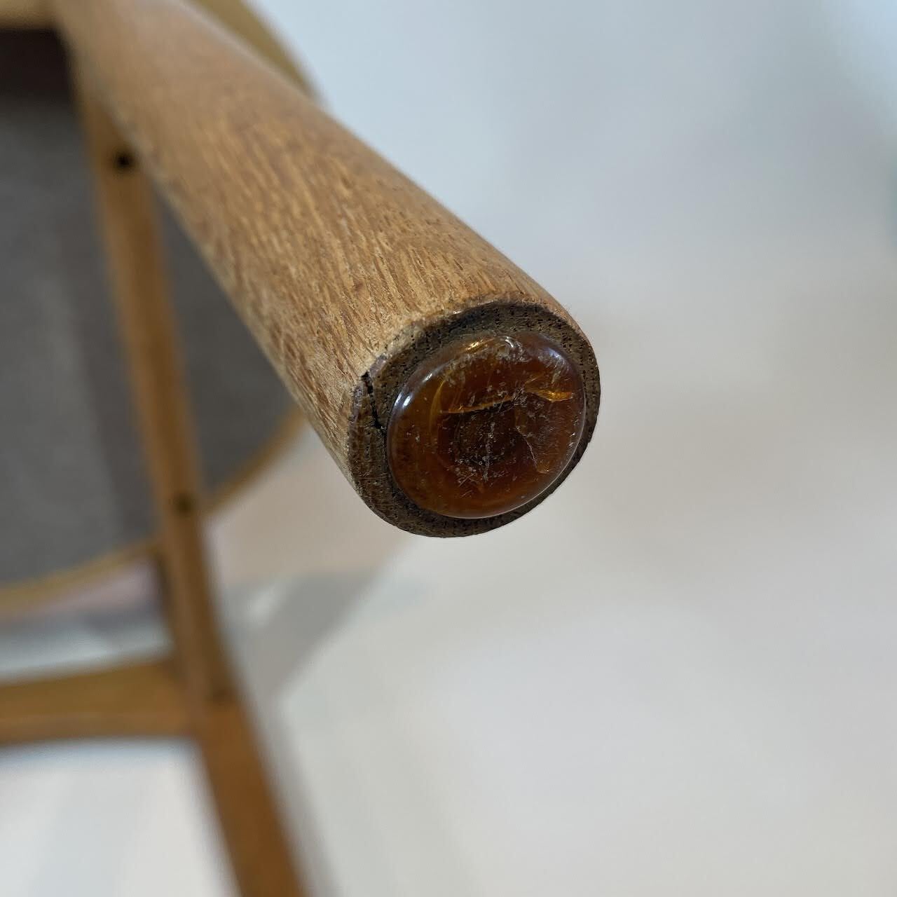 Model 84 Chair / Eye-chair by Ejvind A Johansson | KOHSEKI