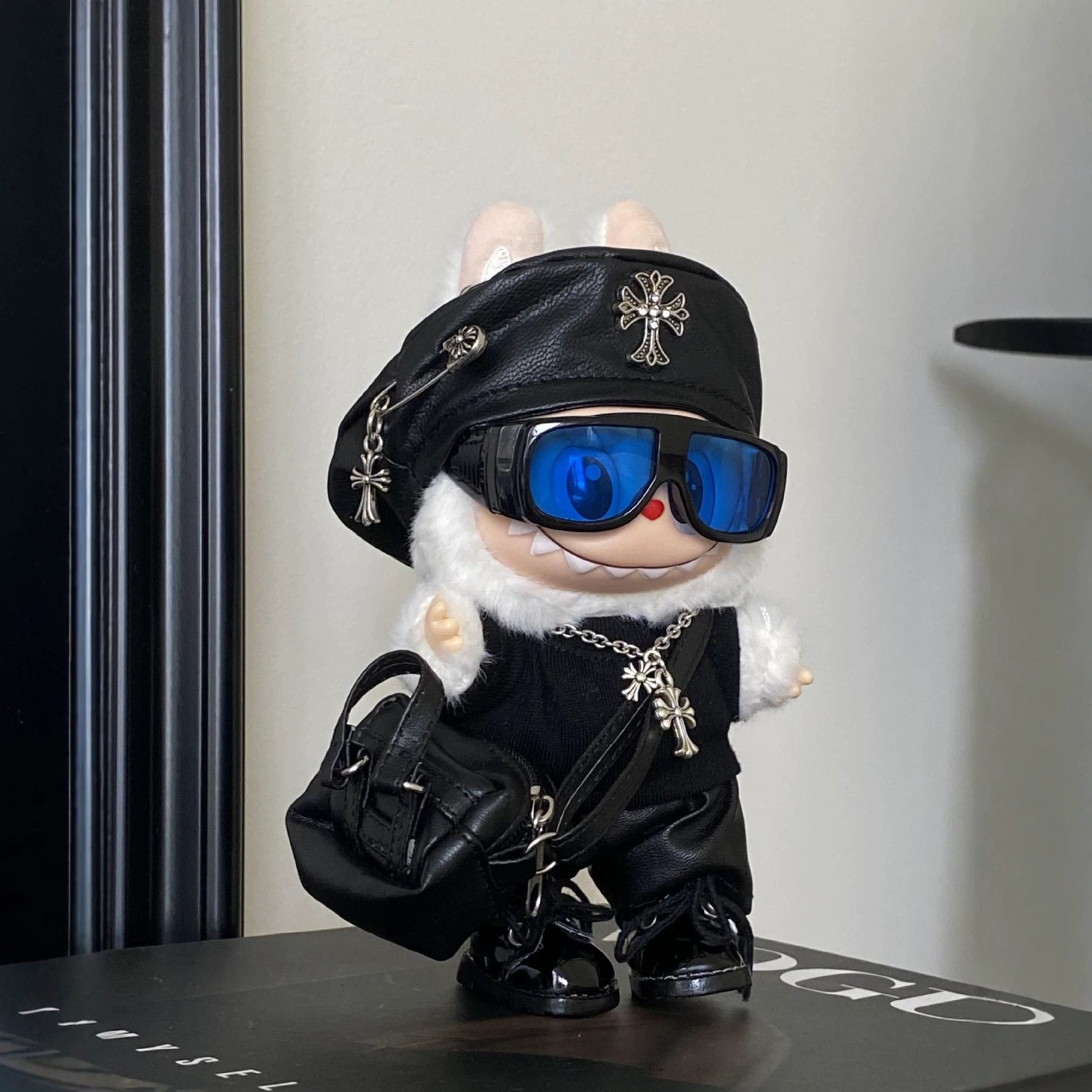 ラブブ 一二三代用 ブラック Tシャツ＋パンツ＋ベレー帽＋サングラス＋