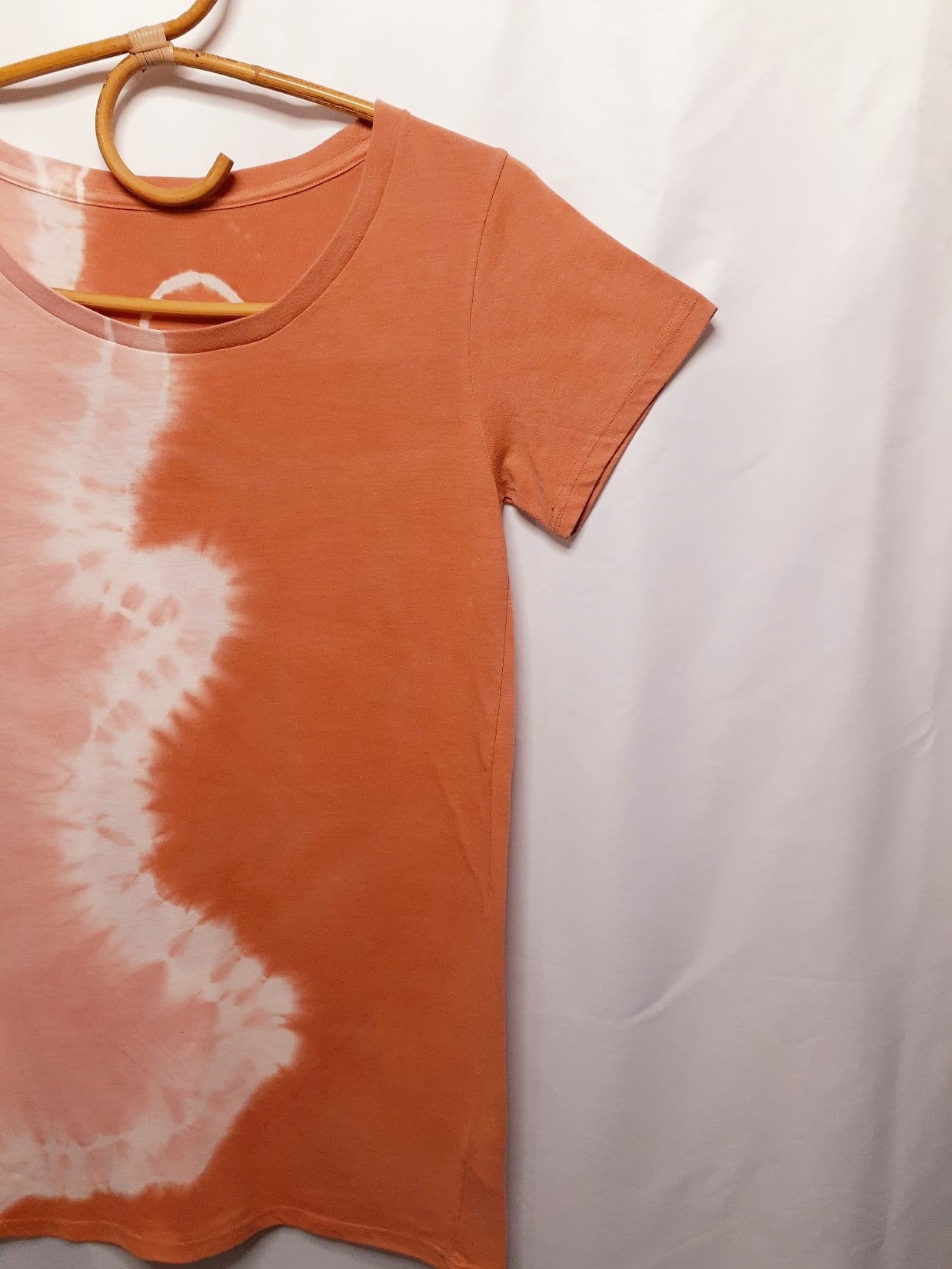 手染めのロングTシャツ(ベンガラ染め)