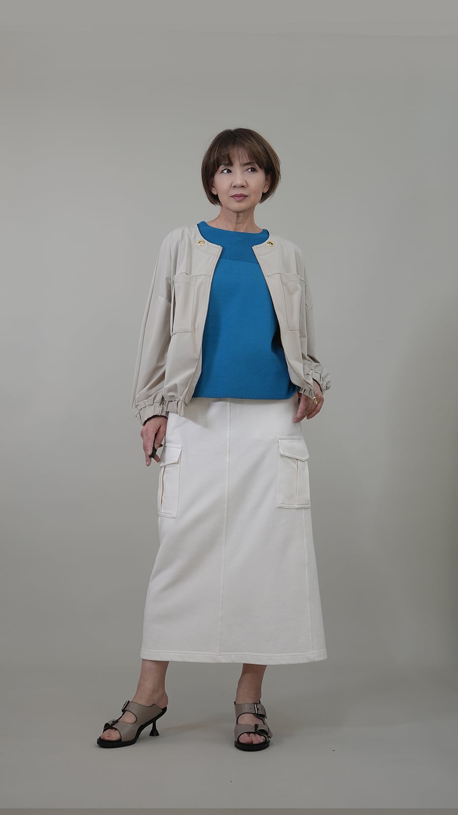 CICA成分配合ノーカラーバックギャザーブルゾン　8900円