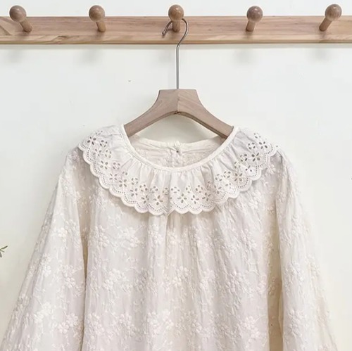 2色/レース襟スカラップ刺繍ブラウス ・12045