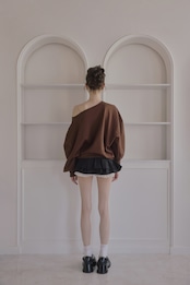 One-shoulder ribbon tops