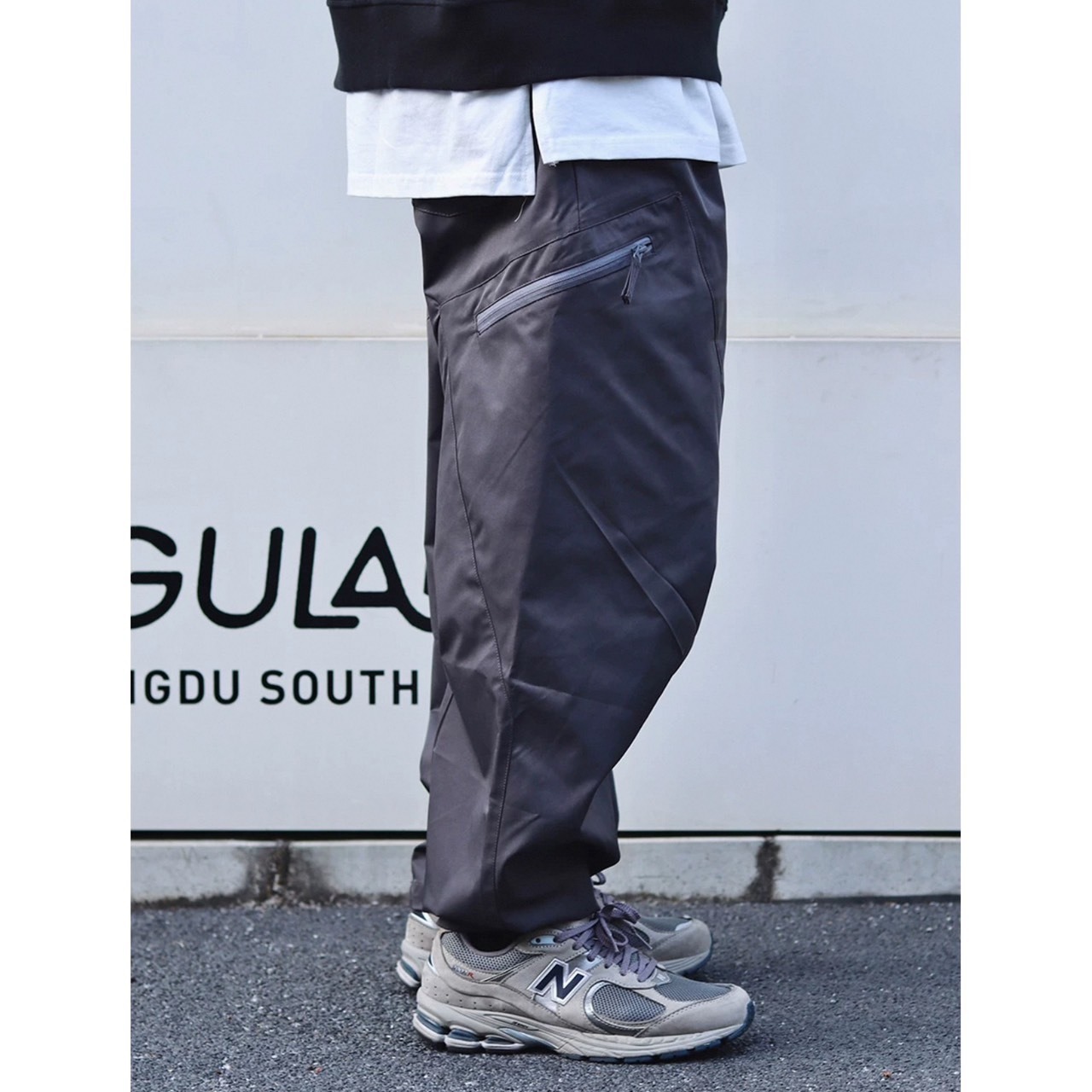 Tapered silhouette zipper pocket pants 0299 - 13
