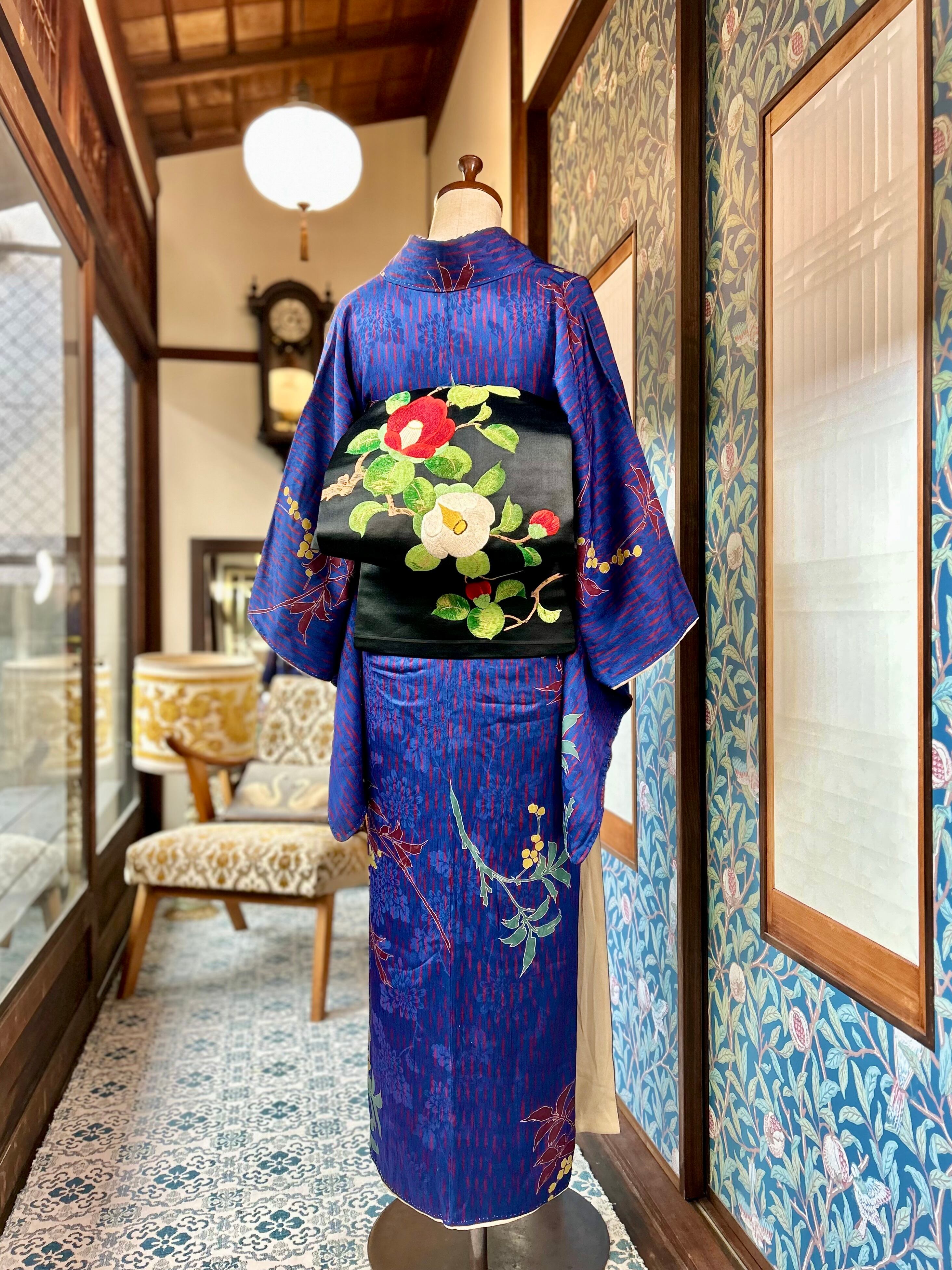 椿の祝意＊刺繍 花 黒繻子 アンティーク名古屋帯 A454 | kimono tento