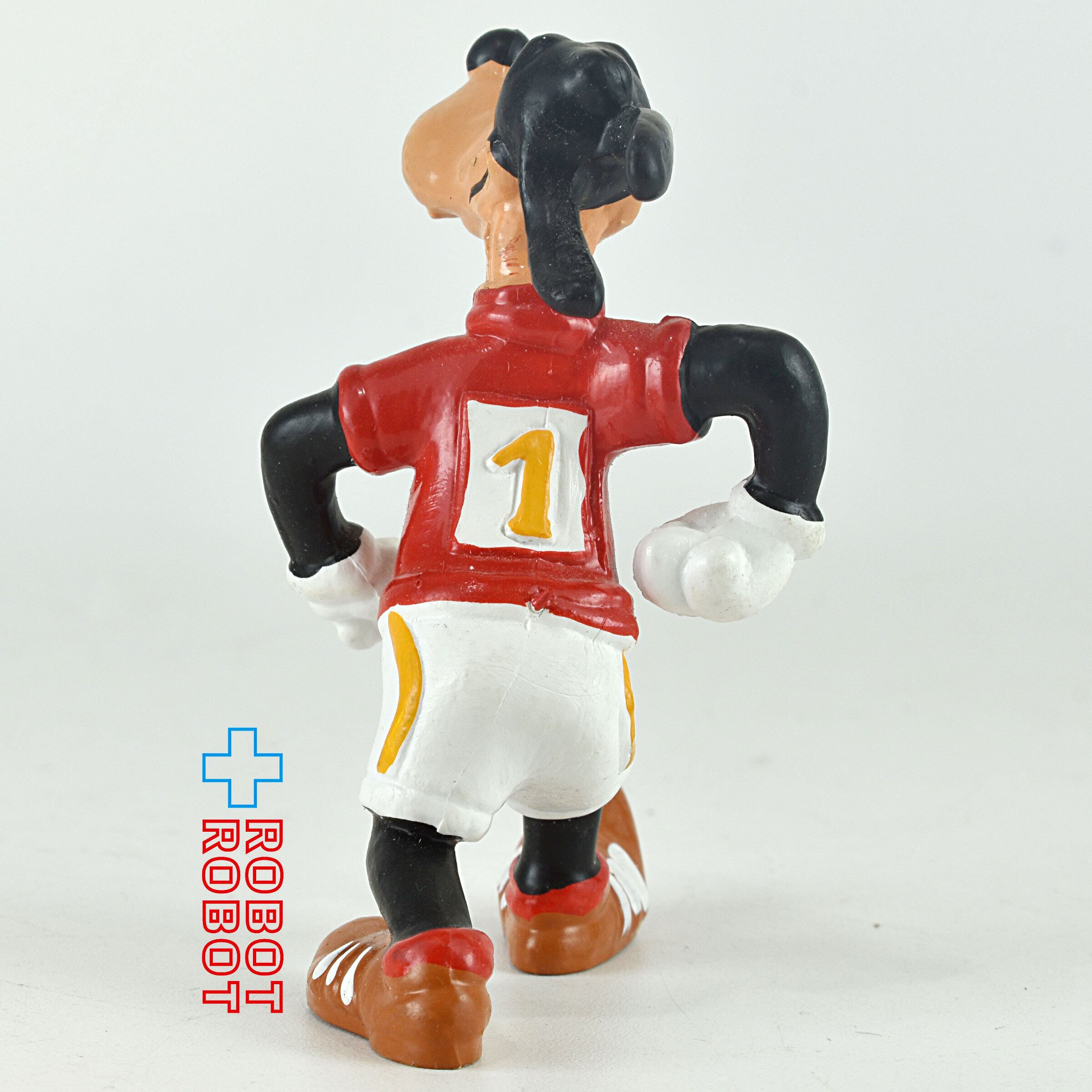 ディズニー グーフィー サッカー 赤シャツ 目つぶり PVCフィギュア