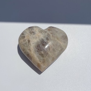 サン＆ムーンストーン ハート04◇Sun & Moon Stone Heart◇ 天然石・鉱物・パワーストーン