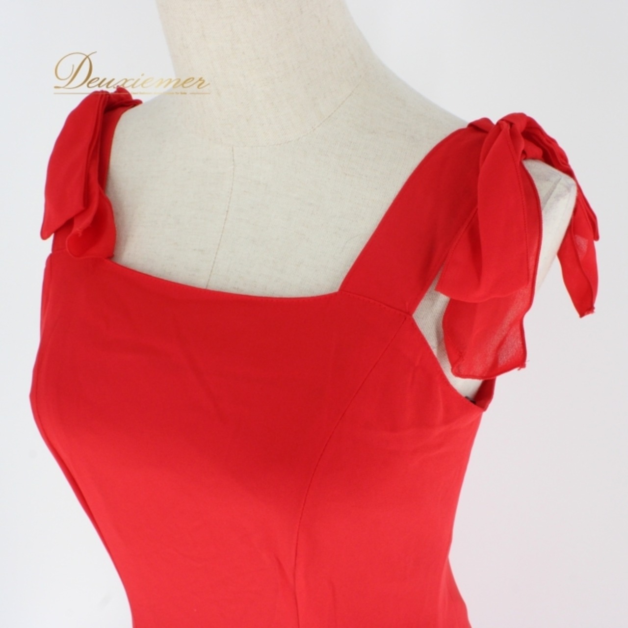 社交ダンス 衣装 スタンダード ドレス ワンピース レッスンウェア パーティドレス LA FORET 赤 レッド系 無地 リボン ボディライン カジュアル シンプル エレガント フェミニン ドレッシー 伸びない 薄手 大人 ステージ用 舞台衣装 特別イベント 夏祭り 体型カバー 通気性 かわいい リボン付き スカート フレアデザイン たっぷりエレガンス 着心地良い お手入れ簡単 旅行 合コン デート