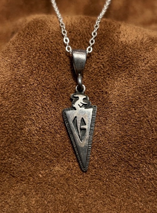 【Hopi】 Arrowhead Pendant Necklace/ Raymond Kyasyousie