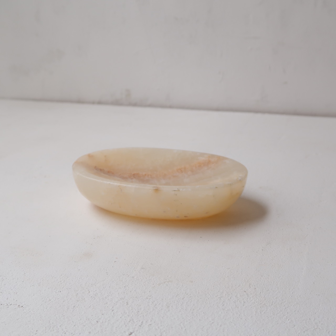 楕円形のジュエリートレイ