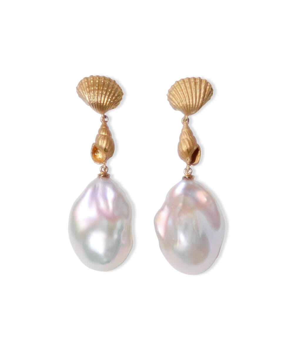 ［OCEAN］baroque pearl sea shell link pierce〈高品質 Sクラス〉