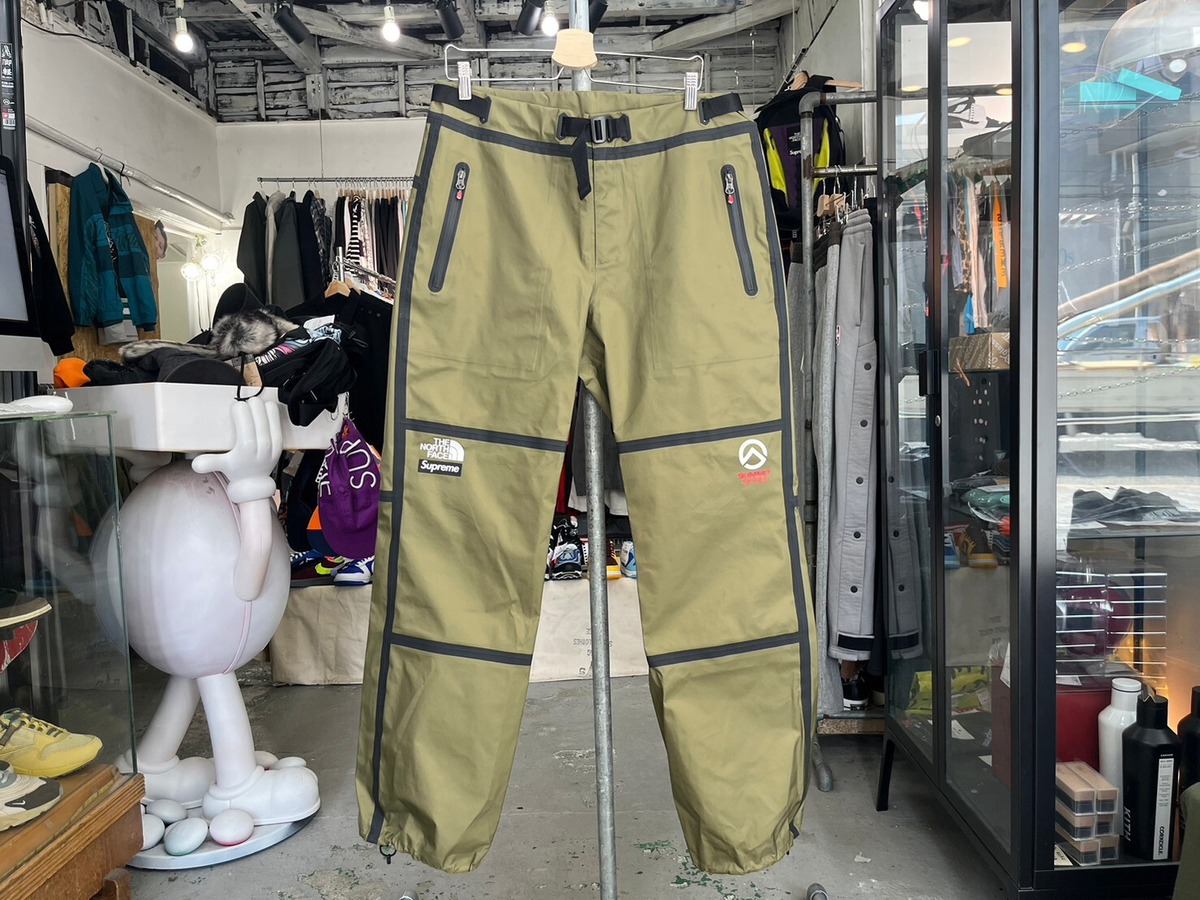 Supreme × THE NORTH FACE SUMMIT SERIES OUTER TAPE SEAM MOUNTAIN 