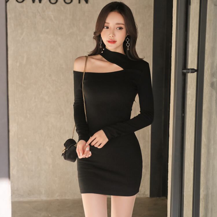 ワンショルダータイトワンピース