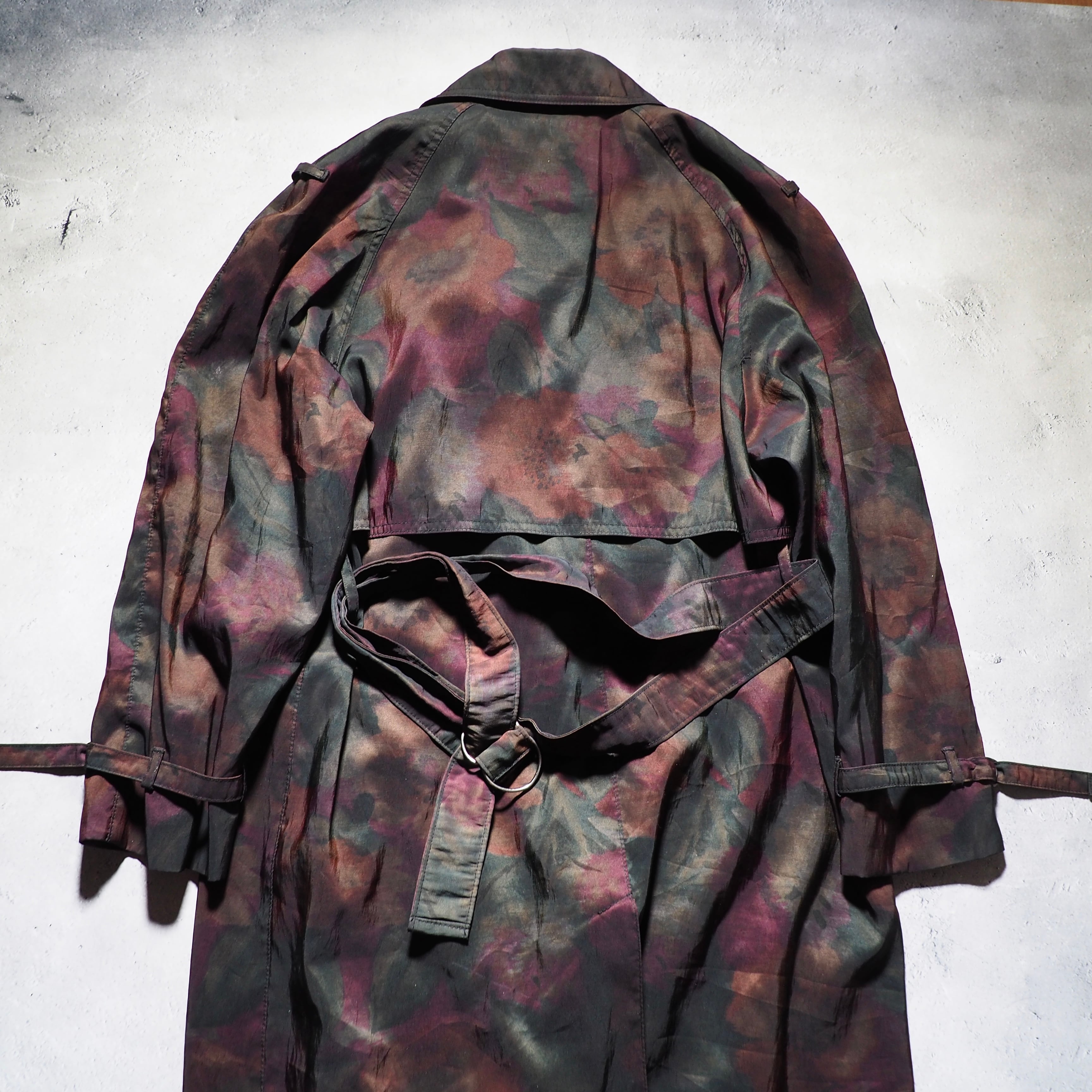 1990s Beautiful Bewitching Flower painted vintage Spring long coat (made in Usa)