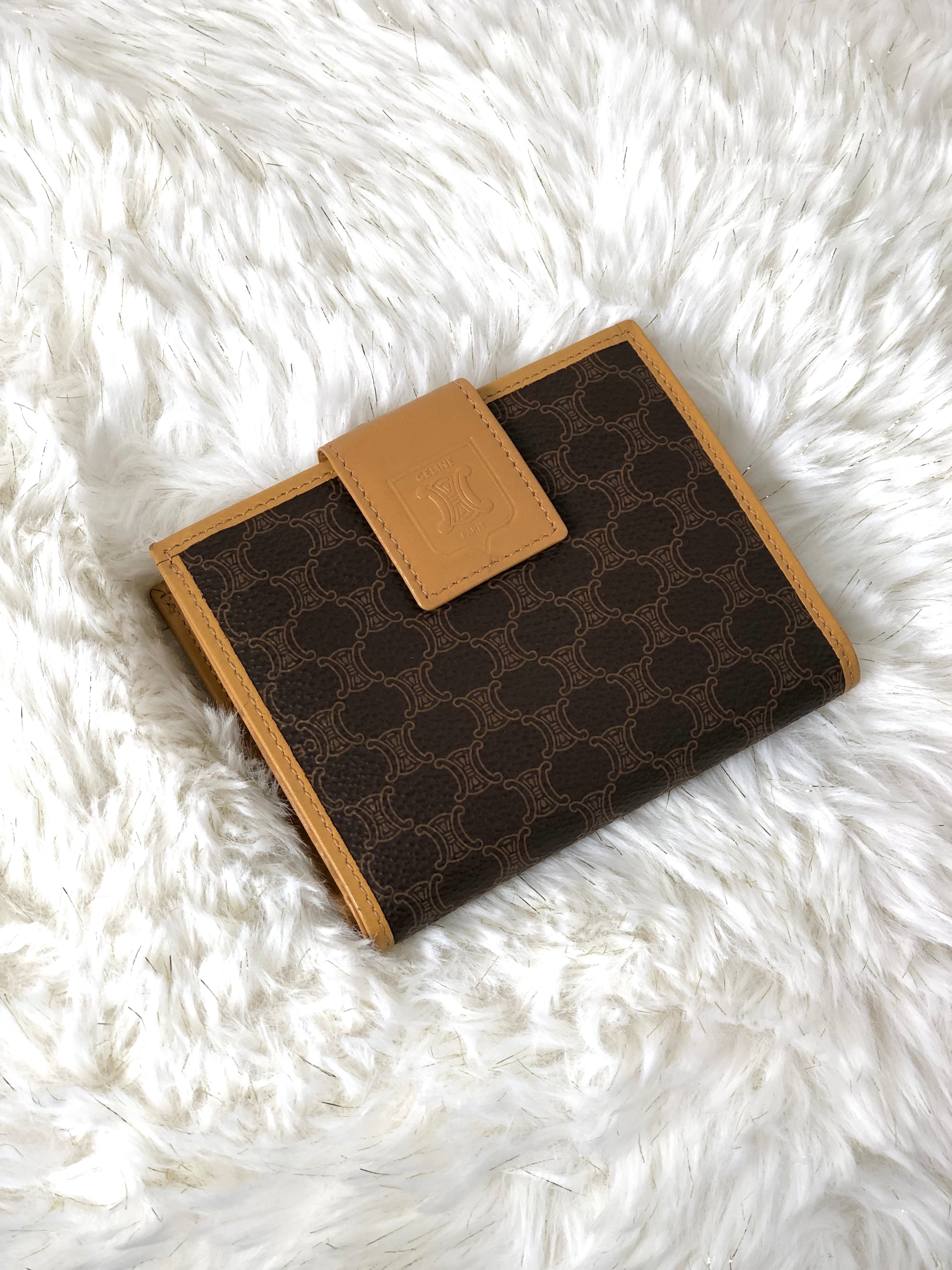 CELINE セリーヌ マカダム ロゴ型押し PVC レザー 財布 ブラウン