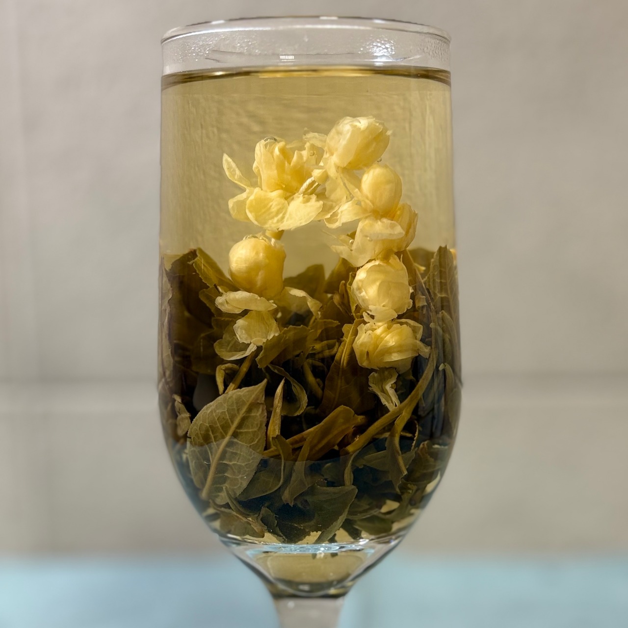 【中国】広西省 工芸茶 ジャスミン茶 花リング 2個入り｜お湯の中で花ひらく中国茶
