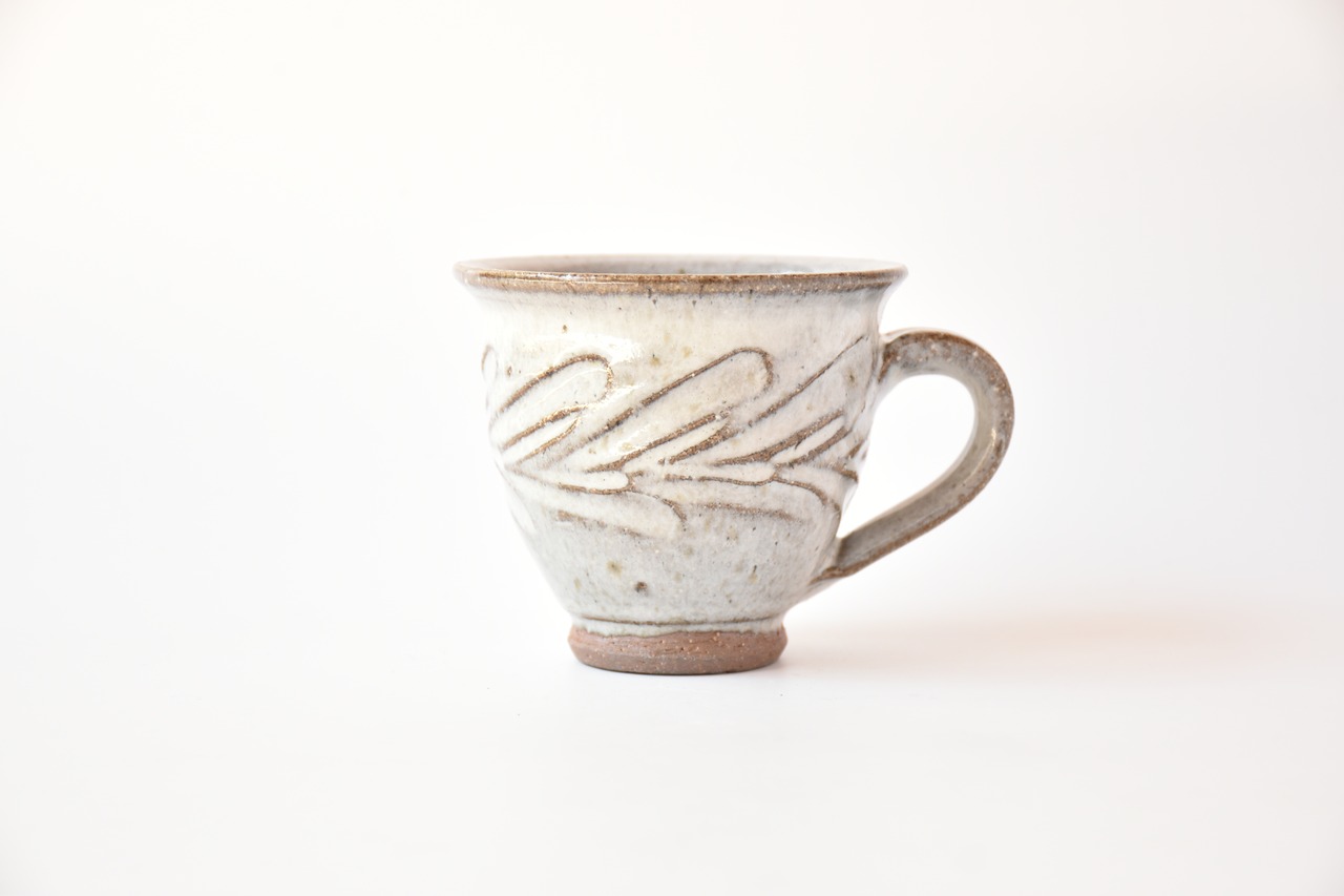小代瑞穂窯 / 福田るい : しのぎマグカップ 白 草紋しのぎ