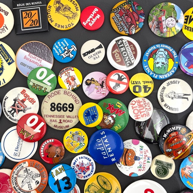 50個 ヴィンテージ レトロ 缶バッジ  vintage ビンテージ 古着 通販 リメイク 雑貨 2509020_3