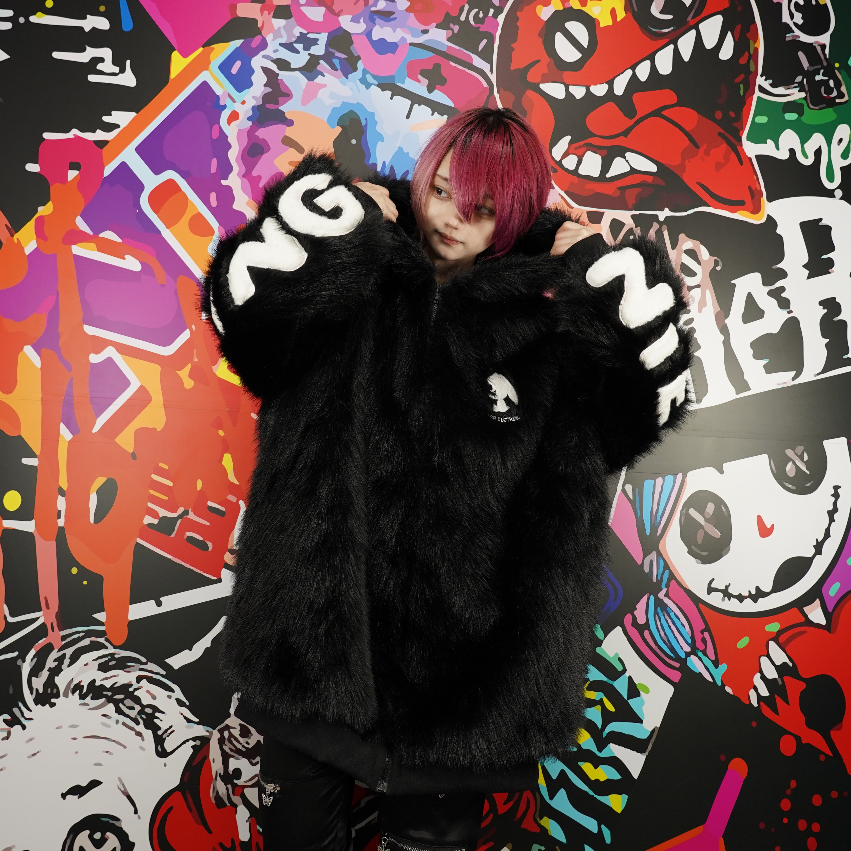 新年ばら撒きプレゼント》超ふわもこOVERSIZE FUR OUTER【BLACK WHITE