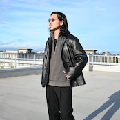 YASHIKI(ヤシキ)着回し抜群ハーフジップニット、普通に良いスラックスstyle2
