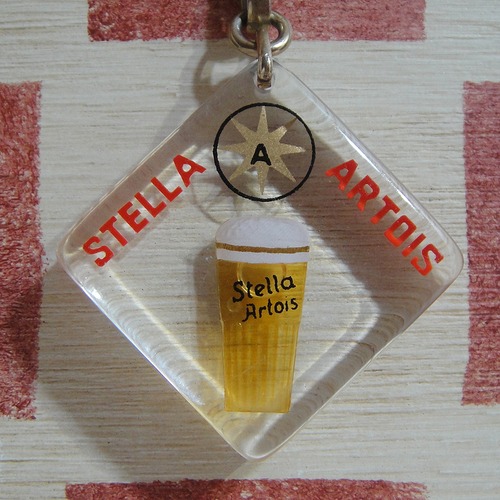 ベルギー ビール STELLA ARTOIS［ステラ・アルトワ］ フランス広告ノベルティ 動くブルボンキーホルダー