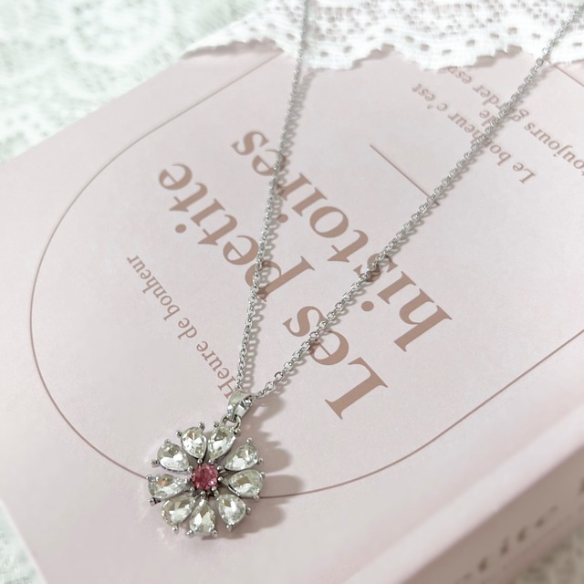 silver flower necklace