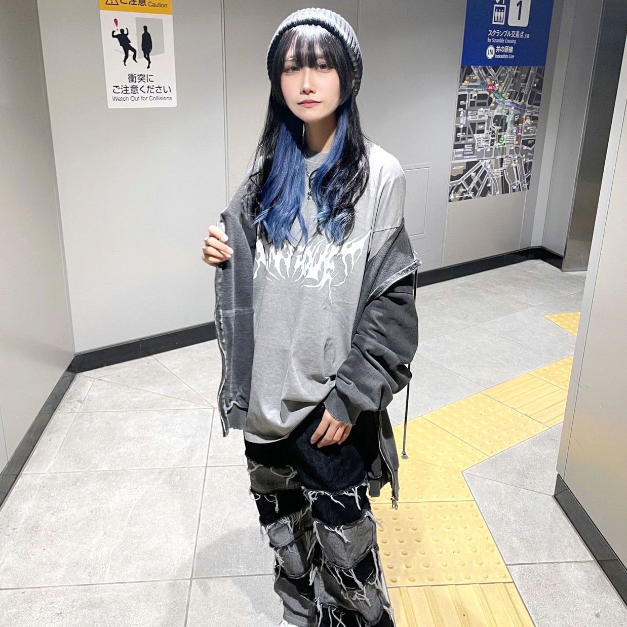 トライバルロゴWASH Tシャツ | VOLCAN&APHRODITE 公式通販