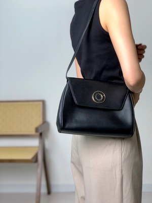 CELINE セリーヌ ショルダーバッグ ブラック サークルロゴ レザー 