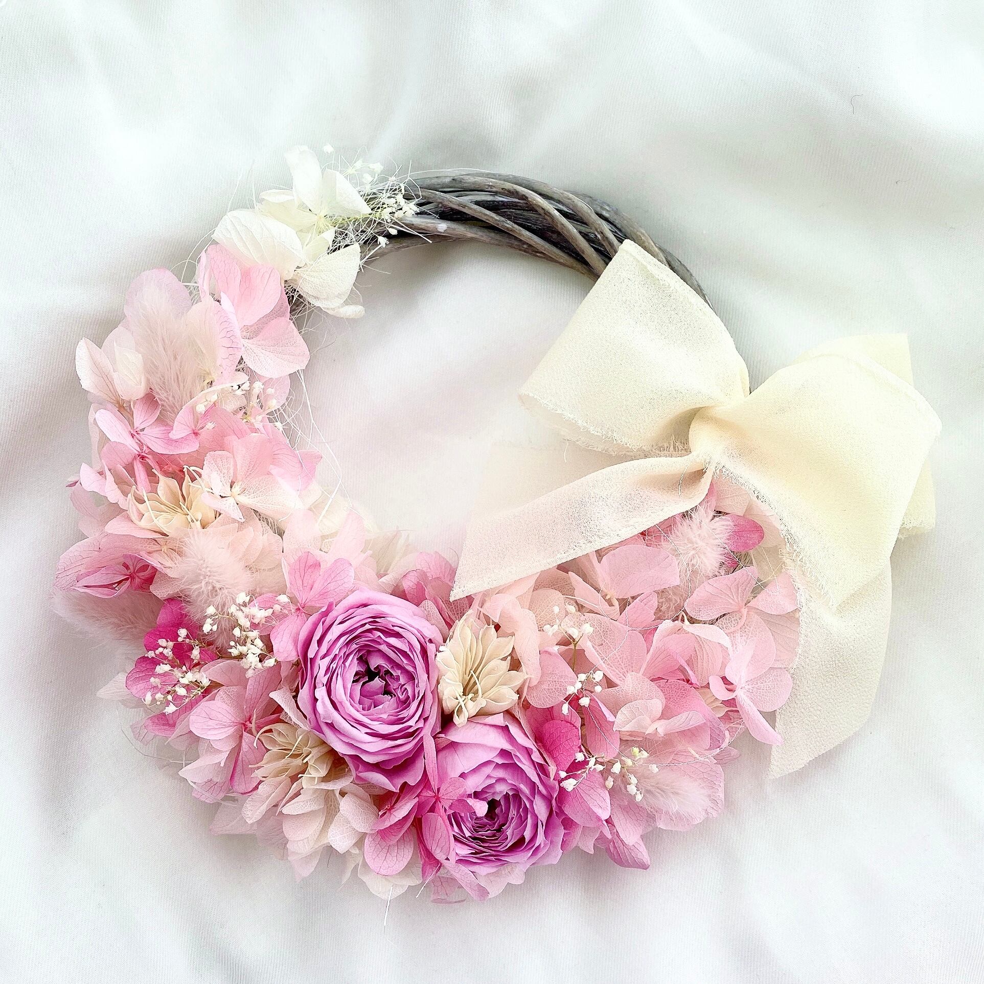 春色ピンクのプリザーブドフラワーリース/贈り物/お祝い/結婚/卒業