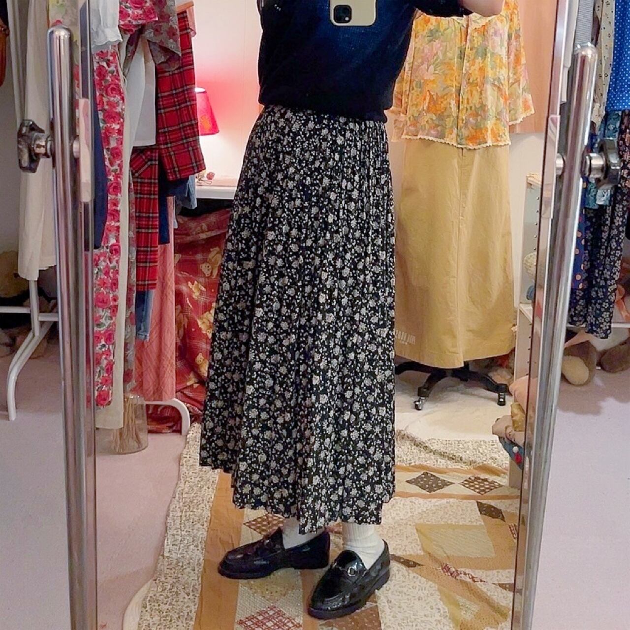 black mini flower pleats skirt