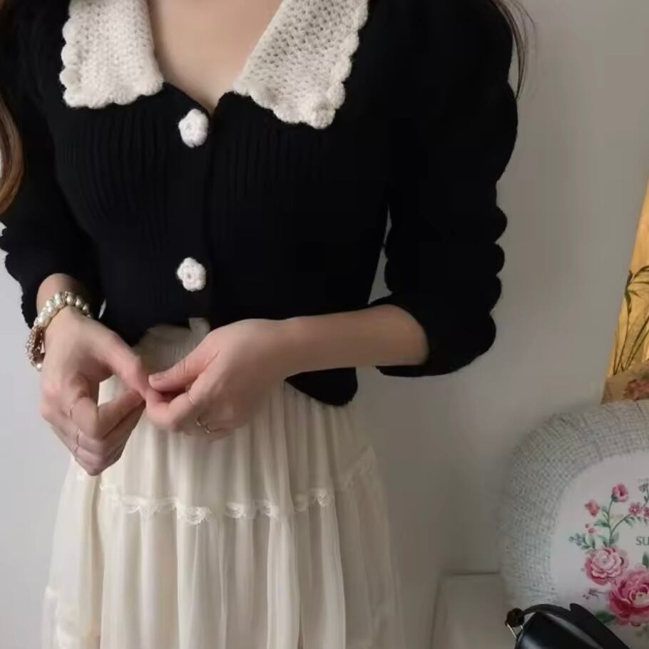 スカラップカラーフラワーボタンカーディガン