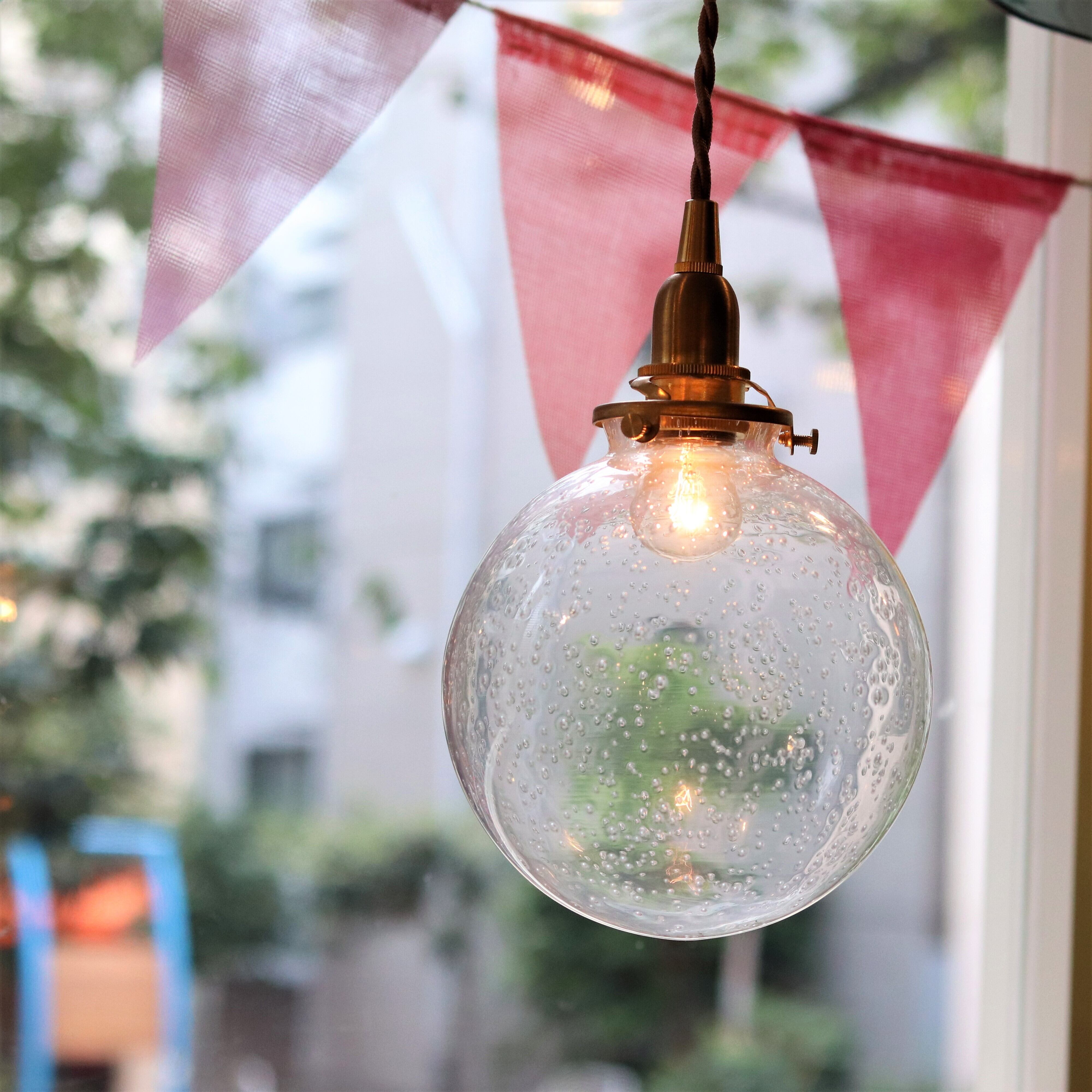 円形シェード スタンドライト ブラック 黒の円形フロアランプ