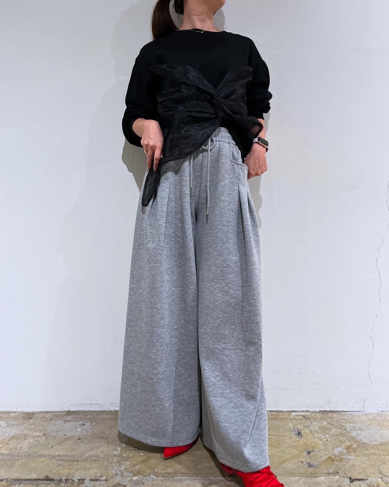 ポリーヌブロー   ポケットタック入りワイドパンツ