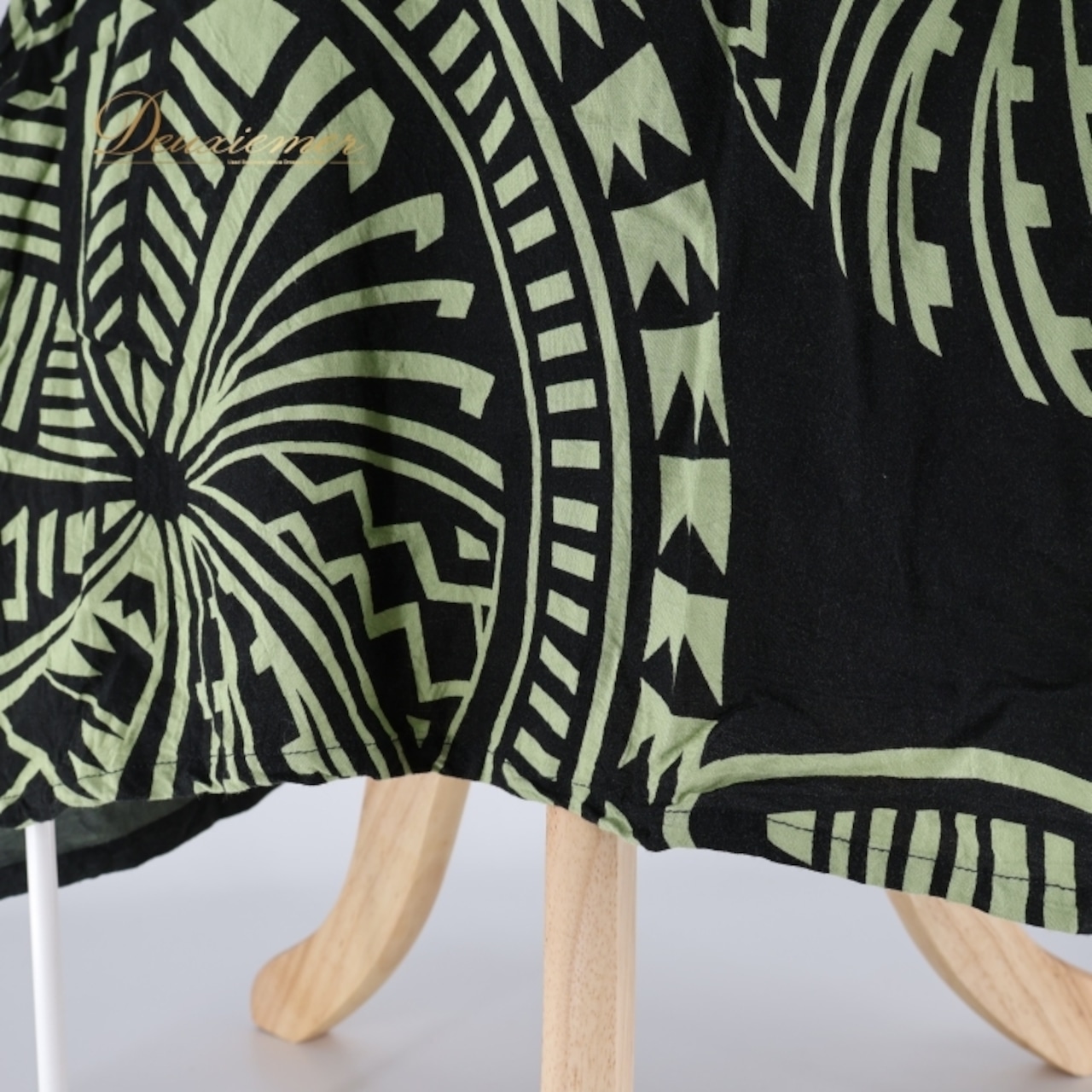 フラダンス 衣装 ワンピース ドレス ブラック系 キャミソールドレス カーキ系 花柄 カヒコ柄 シンプル かわいい 華やか きれい おしゃれ 大人っぽい 黒 緑 ハワイアン アロハ ハワイアンプリント フラ ダンス レッスン 練習 リゾート スポーツウエア