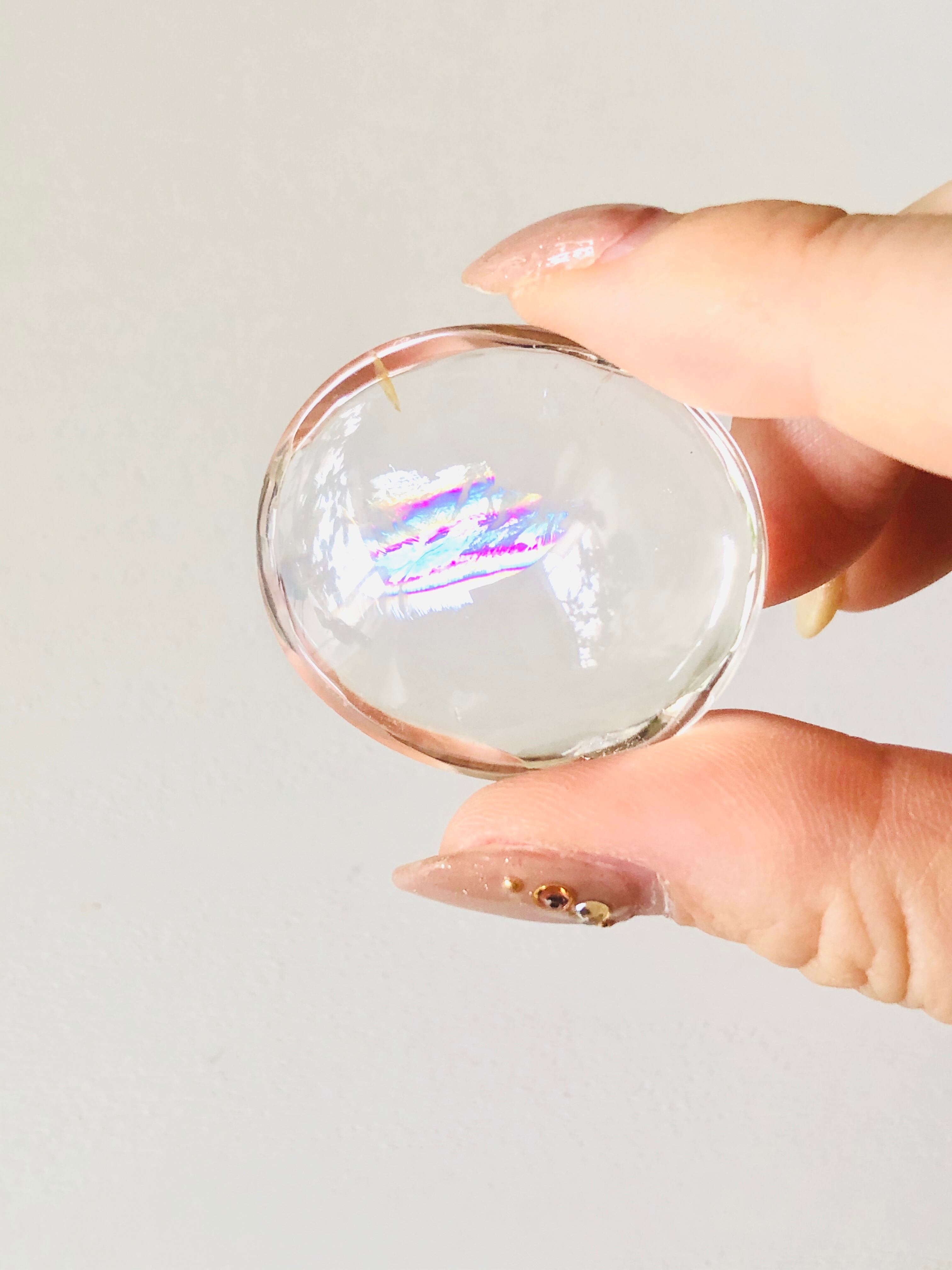 幸運を呼ぶ！虹入り水晶のタンブル（円盤タイプ)① | 虹色の星