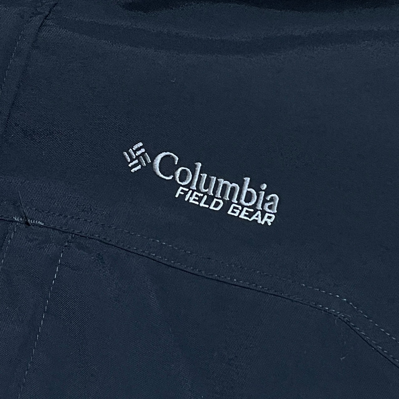 Columbia マウンテンジャケット ナイロンジャケット フィールドギア field gear アウター ワンポイント 刺繍ロゴ XXL ビッグサイズ コロンビア 黒 us古着