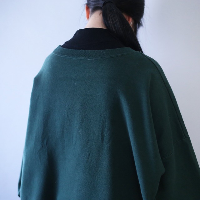 "刺繍"  one point big logo design XXL over silhouette sweatshirt