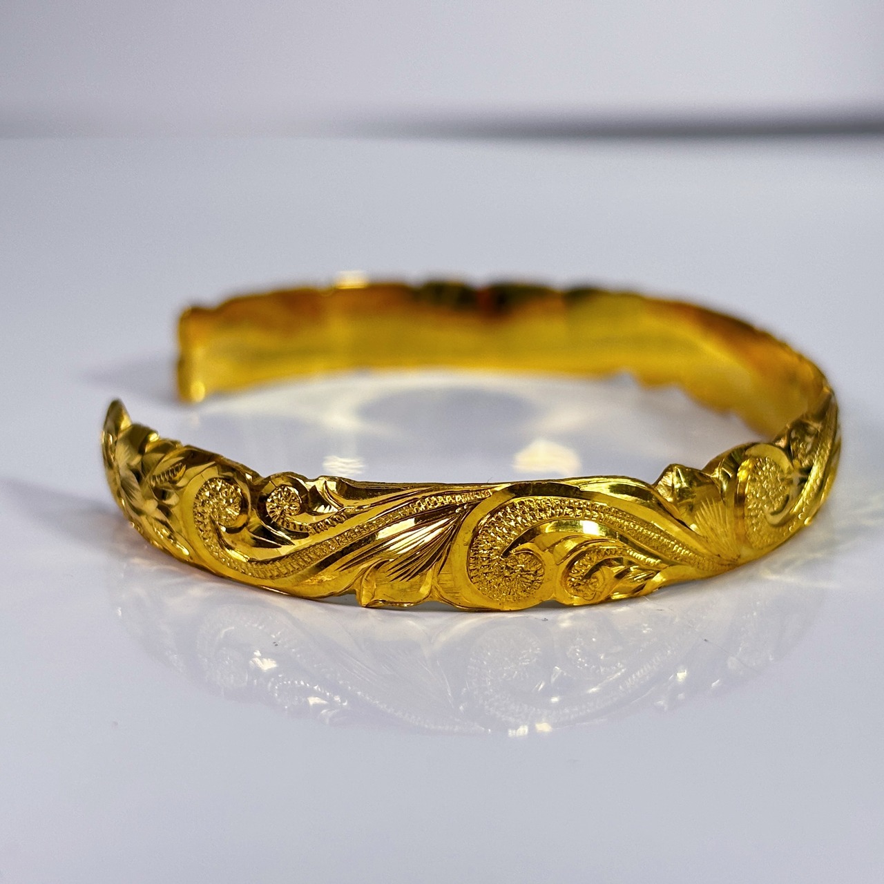 [HOT] Hibiscus Cutout Bangle