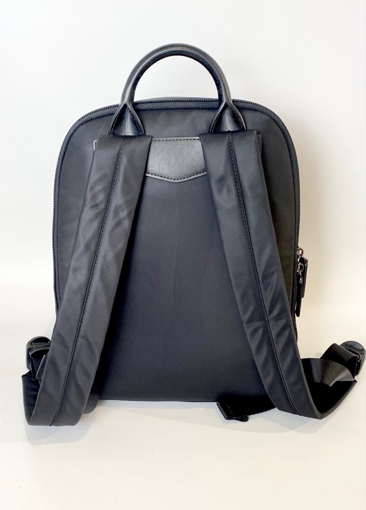 エンポリオ・アルマーニ リュック レディース メンズ 001804-AF13454/UC001