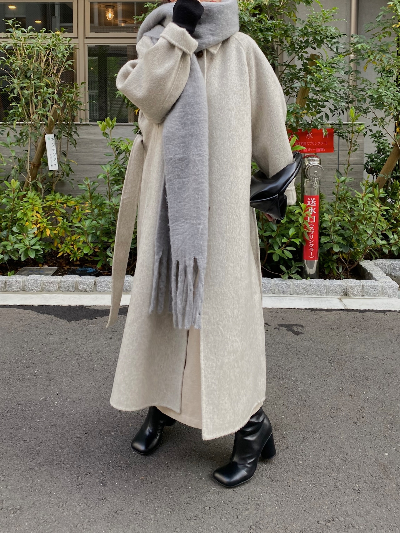shaggy wool soutien collar long coat