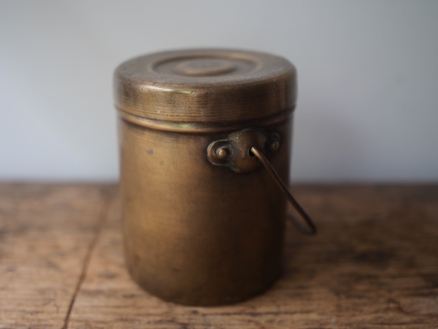 brass pot 1