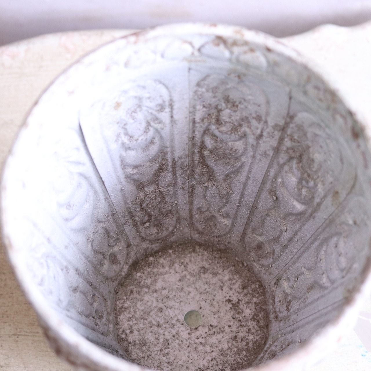 ブリキ植木鉢　アンティークポットA  Mo　アンティーク調　シャビーシック　オシャレ　JG63