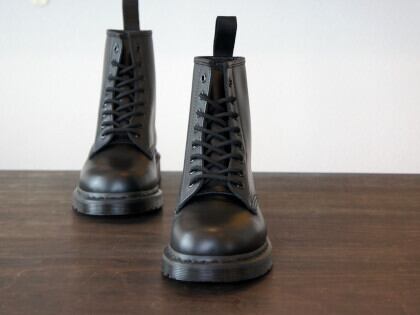 ドクターマーチン Dr.Martens 1460 8ホール MONO 1435300 ブーツ 正規