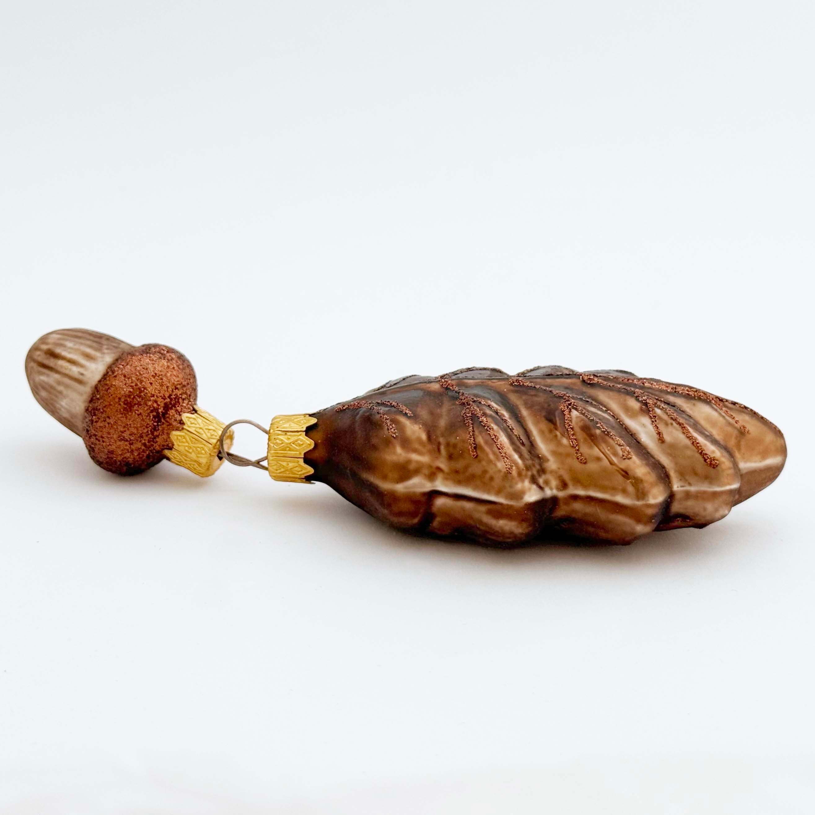 ウクライナ製 ガラスオーナメント(どんぐり)