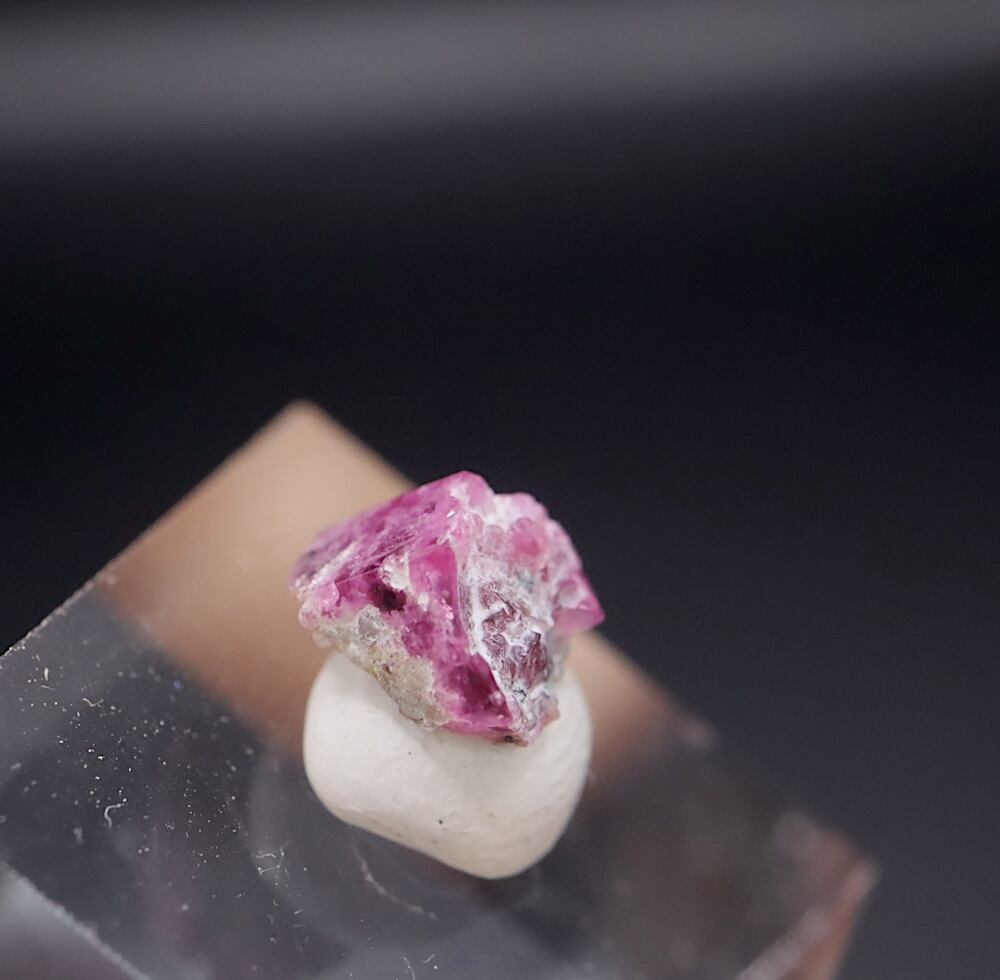 レッドベリル 結晶 RB049 鉱物 天然石 パワーストーン 原石 | 鉱物