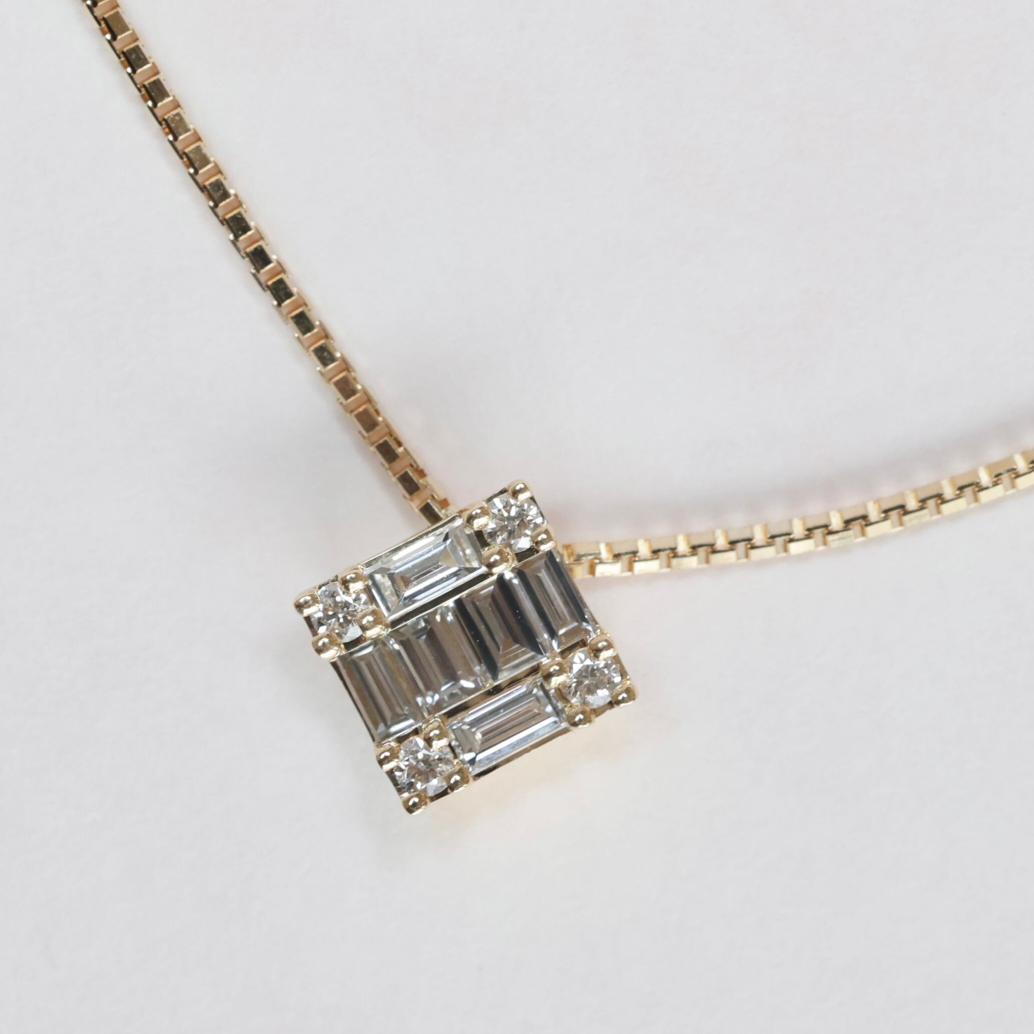 K18 ベルシオラ ダイヤモンド 0.19ct ネックレス スクエア YG 750