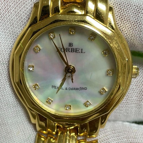 FORBEL 腕時計　Pearl & Diamond