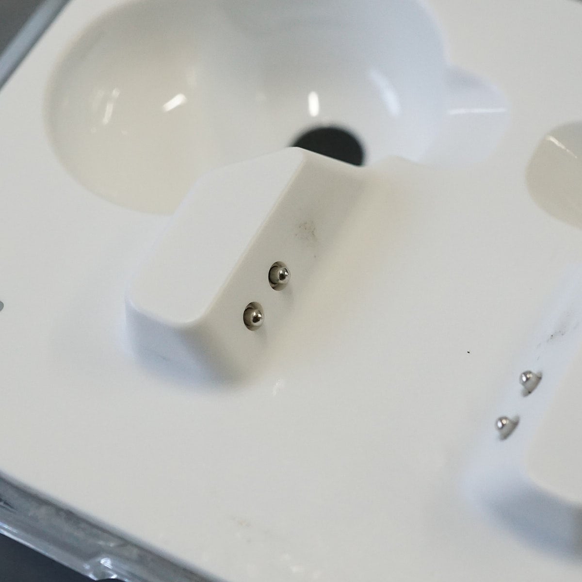 Nothing ear (a) 充電ケースのみ USED美品 充電器 チャージングケース